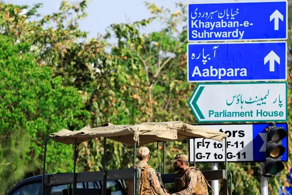 افزایش تدابیر امنیتی در اسلامآباد؛ ترامپ: مذاکرات سهشنبه آخرین فرصت جمهوری اسلامی است