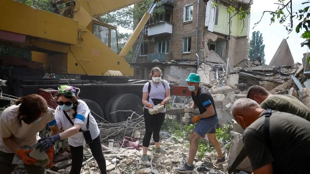 حمله موشکی روسیه به کی‌یف؛ زنان و کودکان در ایستگاه مترو پناه‌ گرفته‌اند