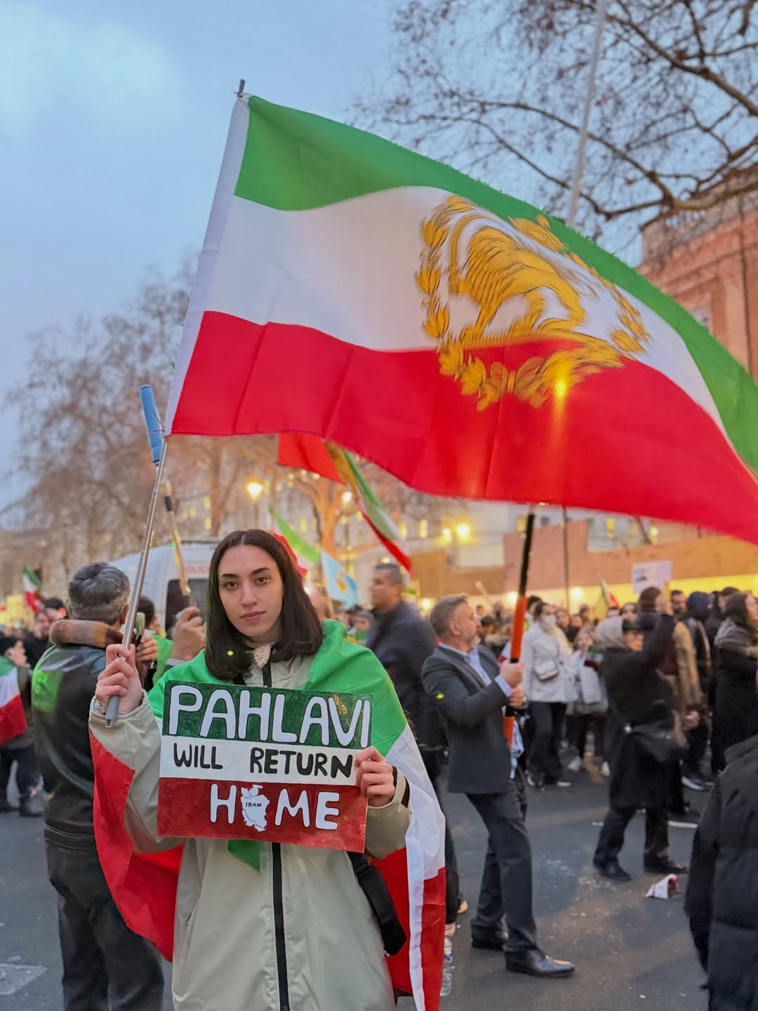 بطلة أوليمبية: المدارس الابتدائية تحولت إلى معسكرات للقتلة في إيران