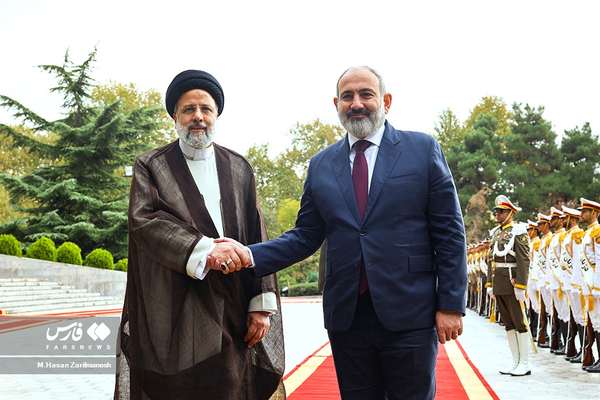 Armenian PM Visits Iran Amid Border Disputes With Azerbaijan