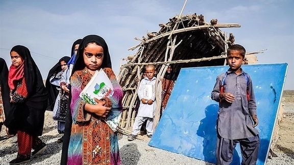 الرئيس الإيراني يدعو المواطنين لبناء المدارس.. ويؤكد استمرار دعم طهران للوكلاء الإقليميين