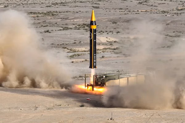 Iran threatens stronger response to new US attack as Lavrov visits Tehran