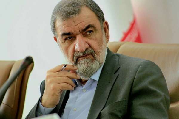 محسن رضایی: اگر ایران دشمنان را ناامید کند، آنها فردا خواستار دیدار با رییسجمهور میشوند