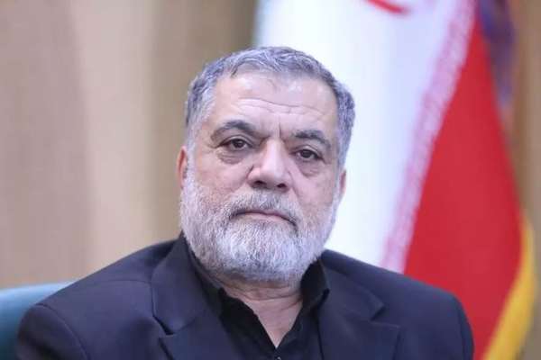 ولایتمدار، نماینده مجلس: تصویر مجتبی خامنهای منتشر نشده تا با علوم غریبه به او آسیب نزنند
