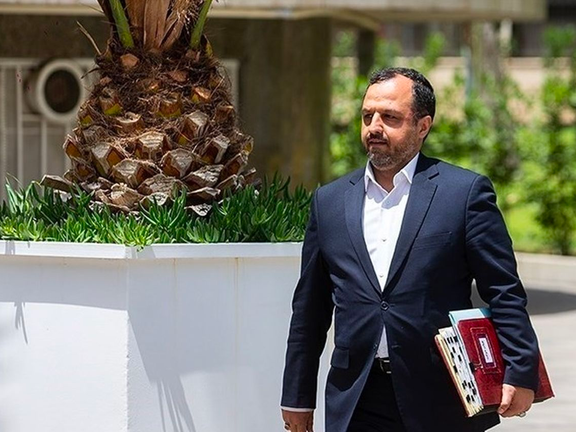 وزیر اقتصاد: فرضیه حبابی بودن رشد بورس کاملا منتفی است