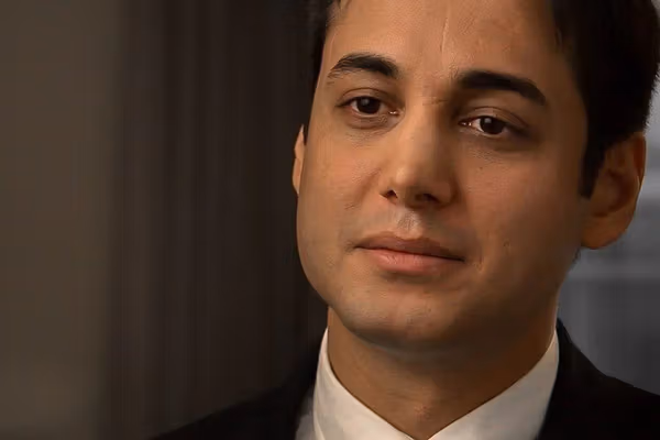 با وجود تهدید نیروهای امنیتی، خانواده کیانوش سنجری بر برگزاری مراسم سالگرد او تاکید کردند