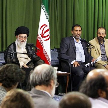 لغو دیدار سالانه شاعران با علی خامنهای