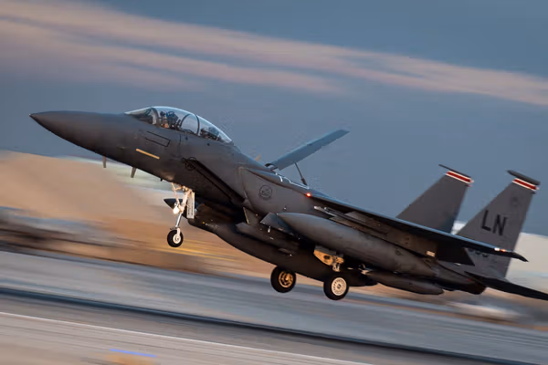 رییس سابق اطلاعات نظامی اسرائیل: درگیری آمریکا و ایران ممکن است در روزهای آینده آغاز شود