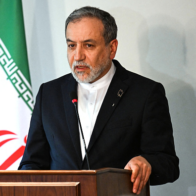 عراقجي: رفع العقوبات مهمة وزارة الخارجية.. ولم نتخلَّ عن راية التفاوض