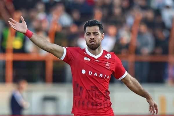 برزگر، مربی شمسآذر: داور از بازیکنان پرسپولیس در برابر محرومیت از دربی، محافظت کرد