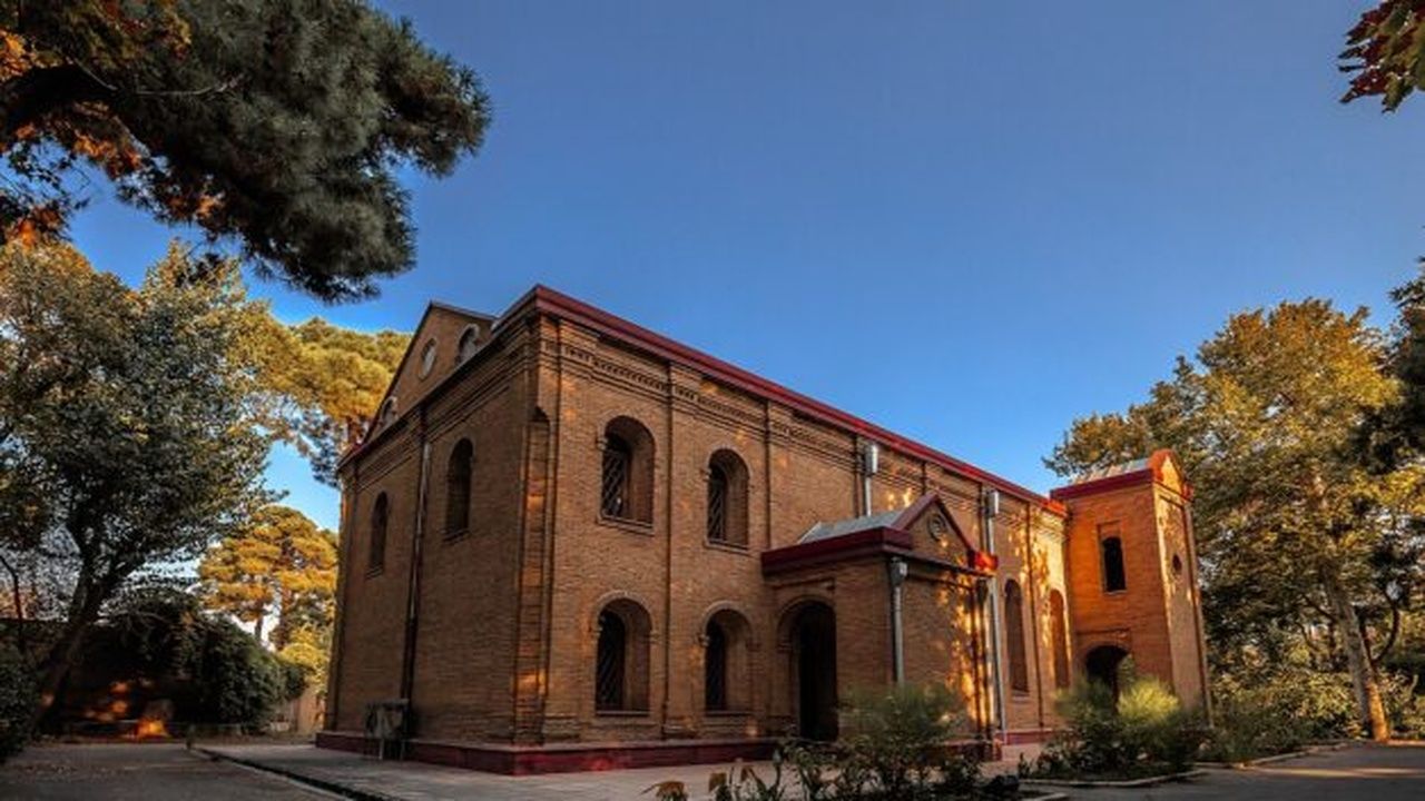 کارشناسان سازمان ملل خواستار لغو مصادره کلیسای پطرس مقدس تهران و بازگشت ساکنان آن شدند