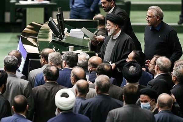زيادة كبيرة بميزانية المؤسسات الأمنية والإعلامية للنظام الإيراني في موازنة العام الجديد