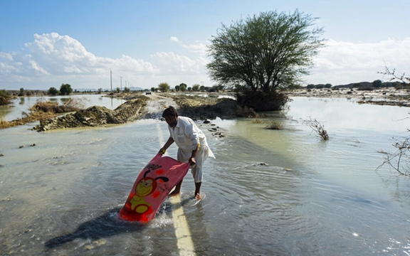 نماینده مجلس: دو میلیارد مترمکعب آب بارشهای اخیر سیستان وبلوچستان به دریا ریخت و هدر رفت