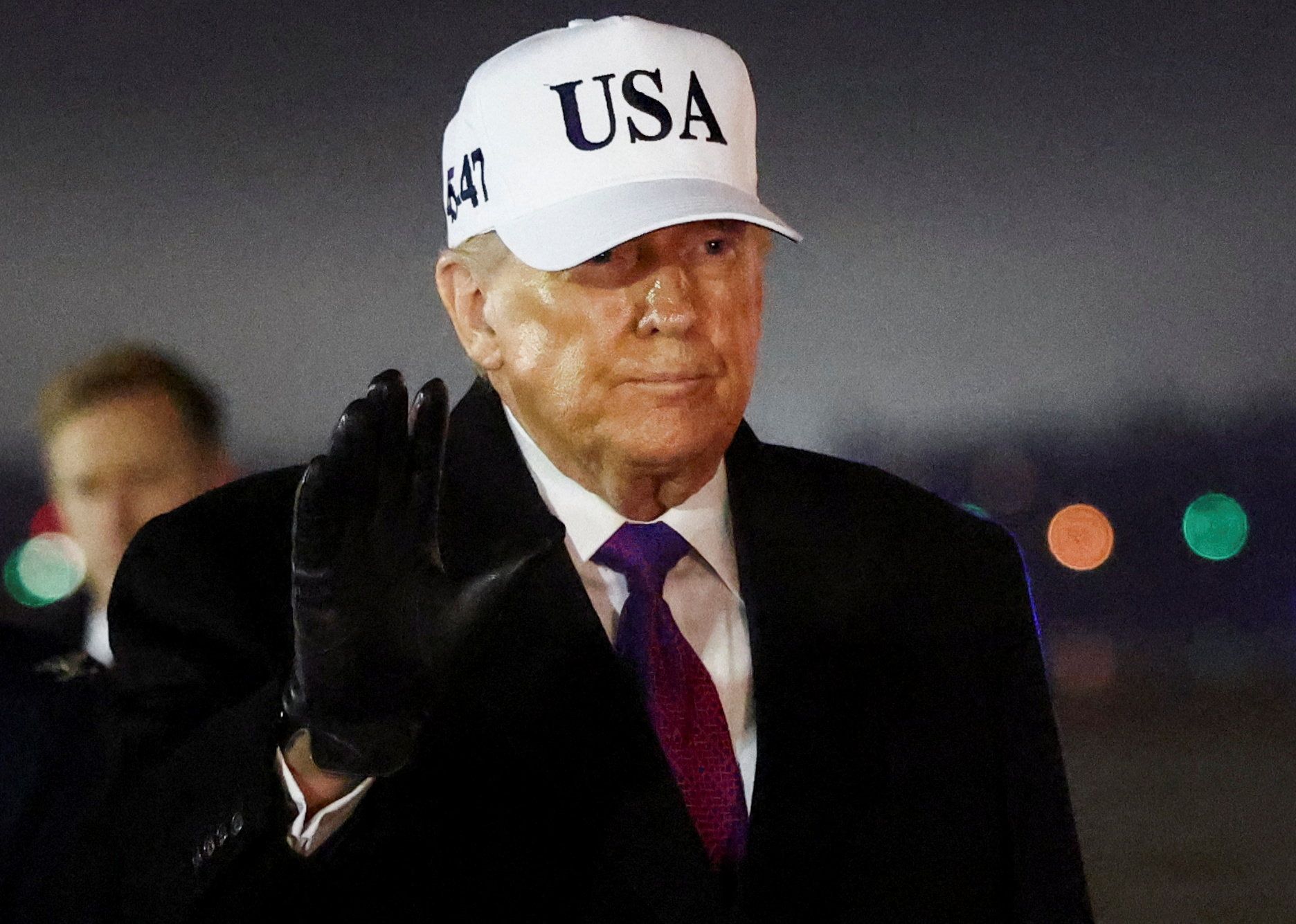 Trump hints at Iran deadline, vows deal ‘one way or the other’