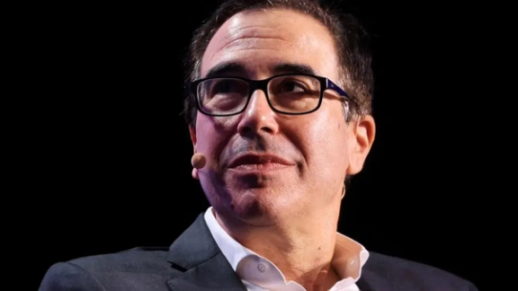 وزير خزانة إدارة ترامب السابقة: سأقدم المشورة للوزير القادم بشأن تشديد العقوبات على إيران