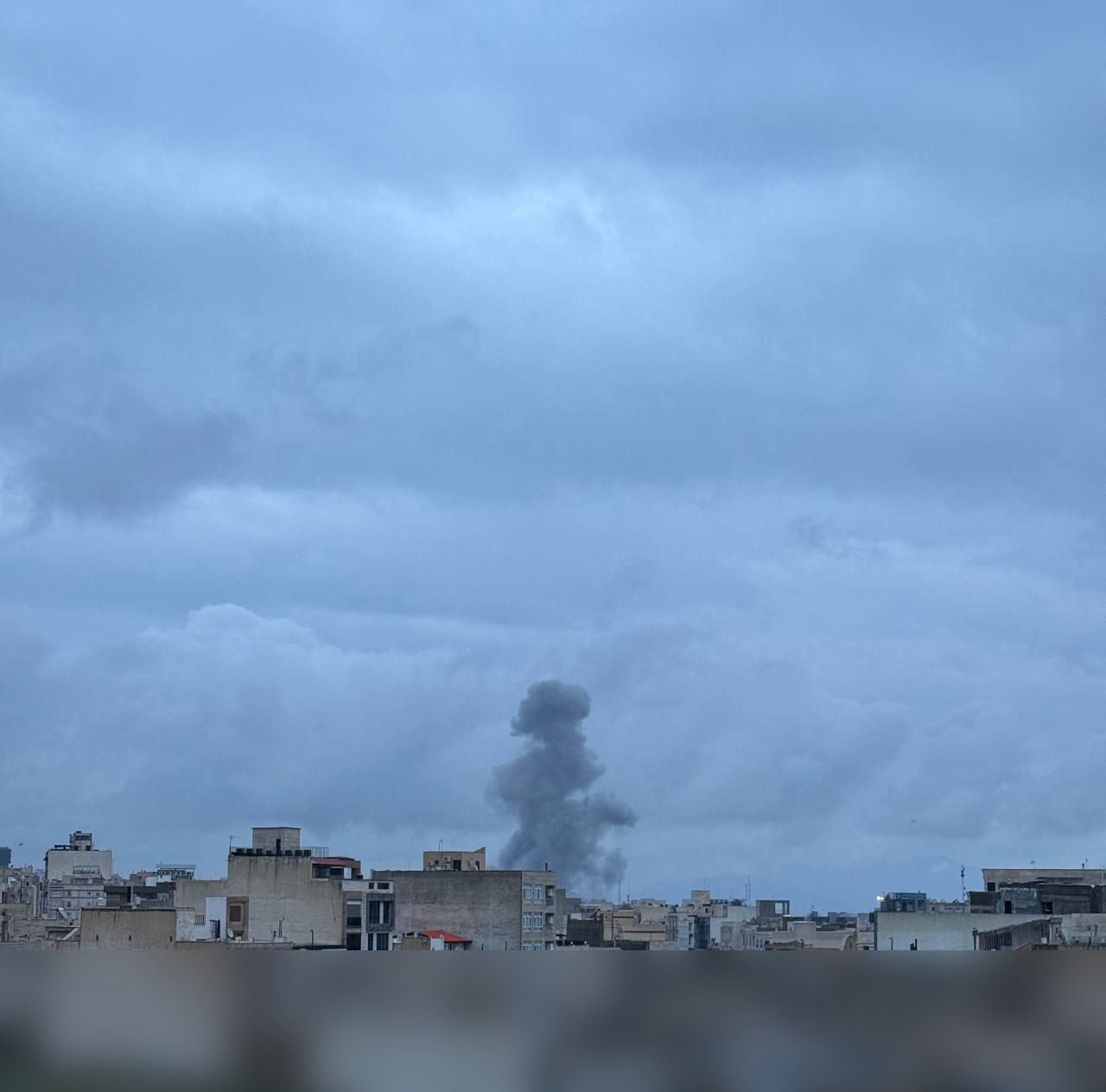 ادامه حملات به پایتخت در صبح سه‌شنبه؛ انفجارهایی در نواحی مختلف تهران رخ داد