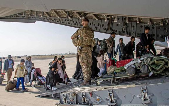 فرمانده بریتانیایی: ممکن است نیروهای ما پیش از تخلیه کامل، مجبور به خروج از افغانستان شوند