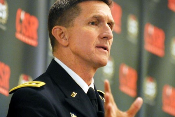 مستشار الأمن القومي السابق لترامب يدعو الإيرانيين لـ"استعادة بلادهم"