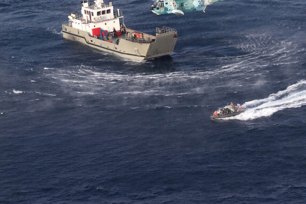 روسيا والصين وإيران تجري مناورات "حزام الأمن 2026" في مضيق هرمز