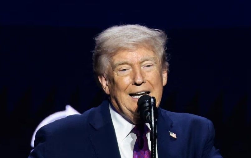 دونالد ترامپ: دستور دادم قایق‌های مین‌گذار در تنگه هرمز نابود شوند