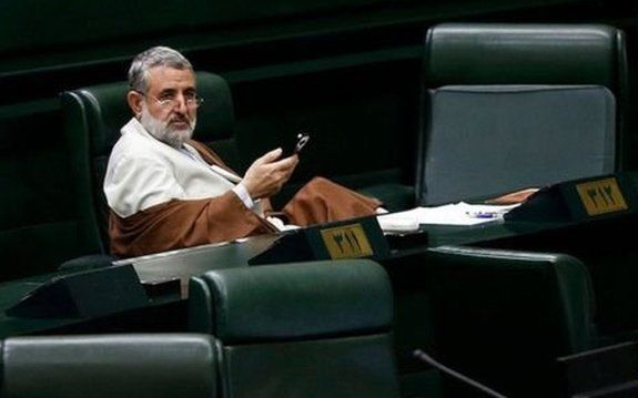 مجتبی ذوالنور: غربیها از ایران خواستهاند برد موشکهایش ۲۰۰ تا ۳۰۰ کیلومتر باشد