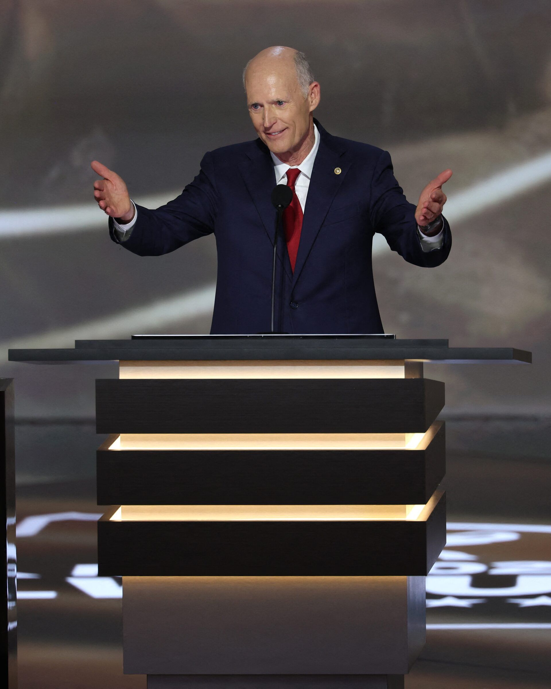 سيناتور أميركي: زمن خامنئي انتهى