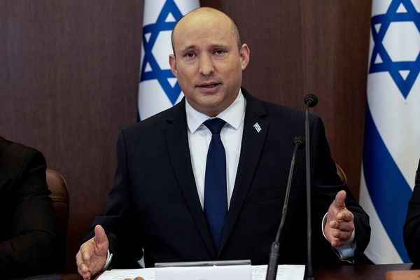 هآرتس: مع تزايد فرص إحياء الاتفاق النووي مع إيران.. بينيت يغير خطاب الحكومة الإسرائيلية