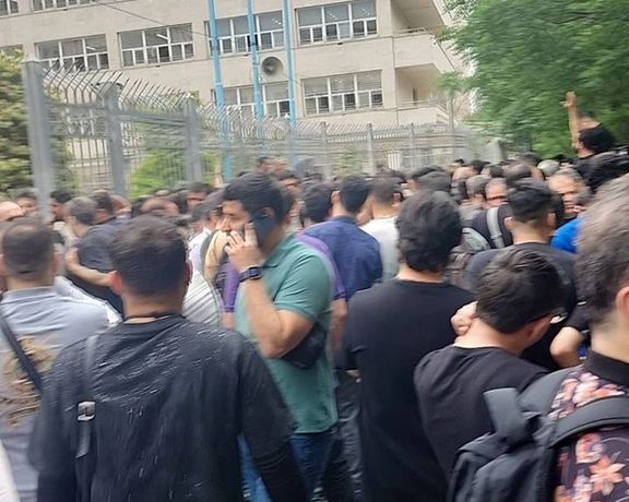 اعتصاب و تجمع اعتراضی صنف لوازم آرایشی در تهران