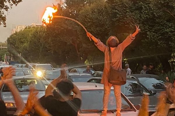 Protests Against Clerical Rule Pick Up Pace In Iran
