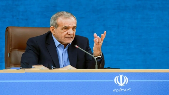 پزشکیان: به ما برخورد که باید از «زن قد کوتاه تایلندی» چیز یاد بگیریم