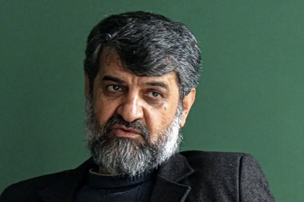 بعد انتقاده خامنئي بشدة ودعمه لـ "بهلوي".. اعتقال الناشط السياسي الإيراني مهدي نصيري