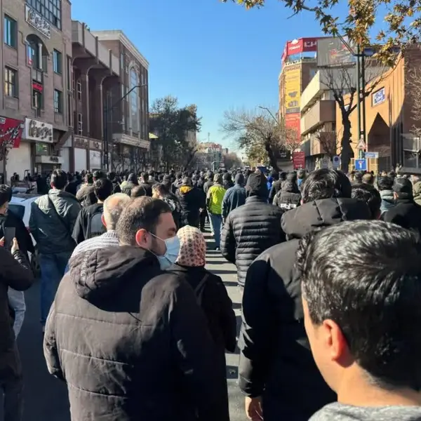 شعارها در خیزش ملی ایرانیان؛ مردم چه میخواهند؟