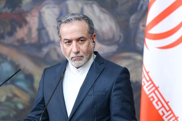 وزير الخارجية الإيراني: نصر على حقنا في الاستخدام السلمي للطاقة النووية بما في ذلك التخصيب