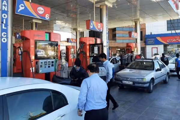 منابع آگاه: ذخایر راهبردی سوخت در ایران ممکن است ظرف چند هفته تمام شود