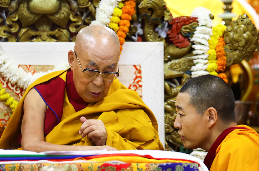 دالایی لاما ۹۰ ساله شد و بر ادامه مقاومت برابر چین تاکید کرد