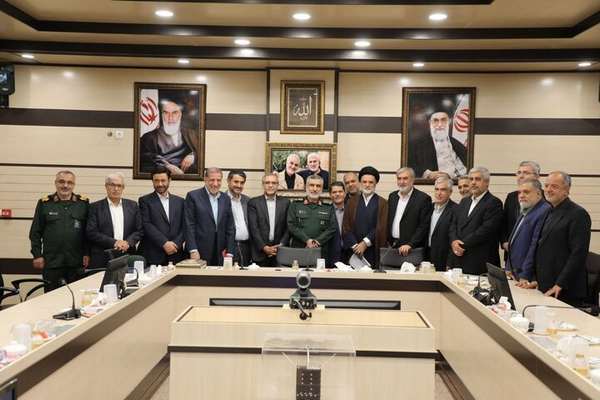قائد القوات الجوية بالحرس الثوري يقدّم إحاطة للبرلمان الإيراني حول الجاهزية العسكرية