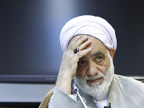 قرائتی، رییس ستاد اقامه نماز: هر کاری که دشمن را «جر» بدهد عمل صالح است