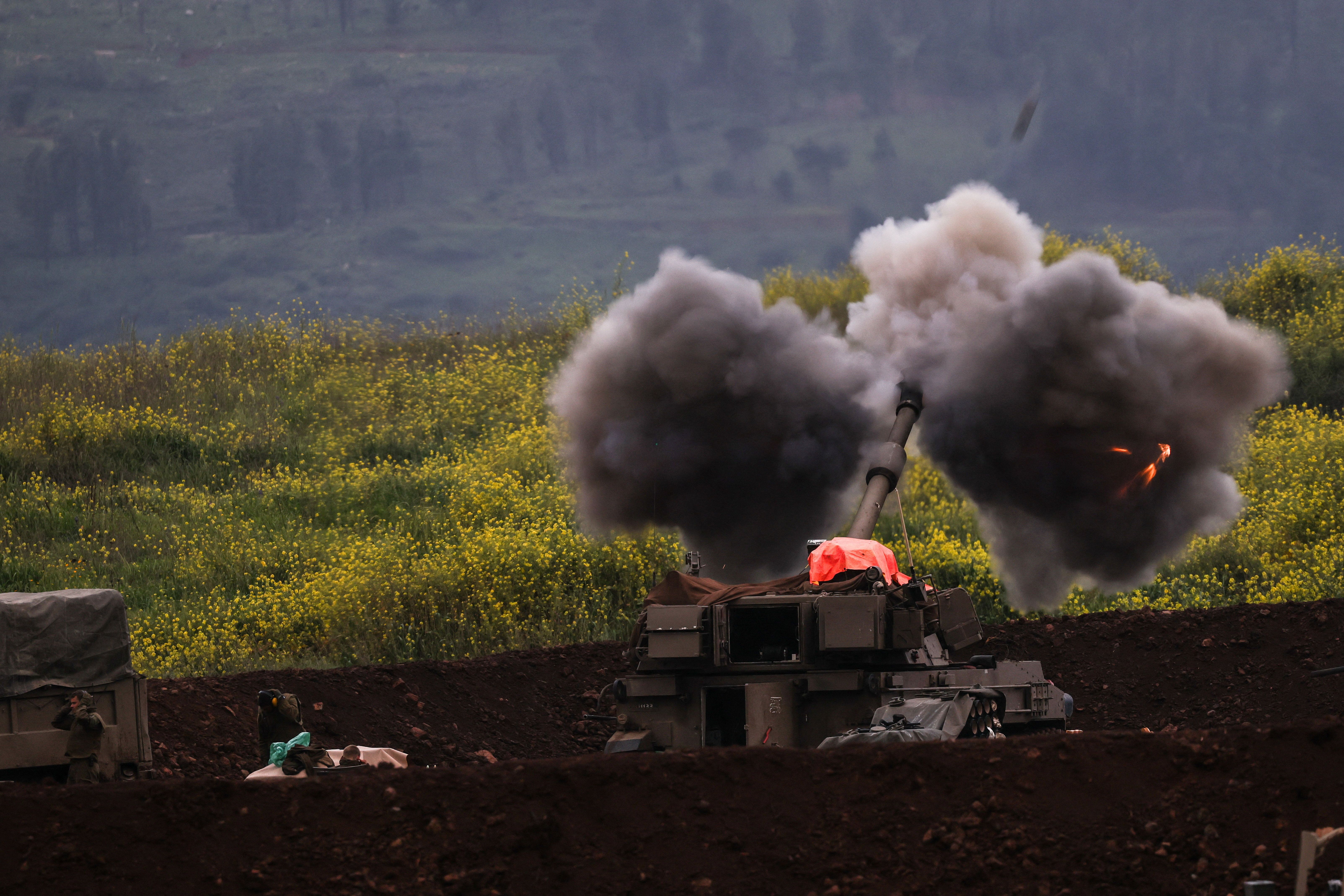 بخش بزرگی از ناوگان ترابری سپاه پاسداران در فرودگاه مهرآباد منهدم شد