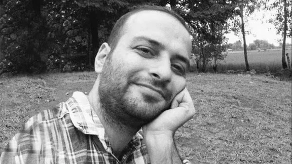 Jailed Iranian poet Peyman Farahavar