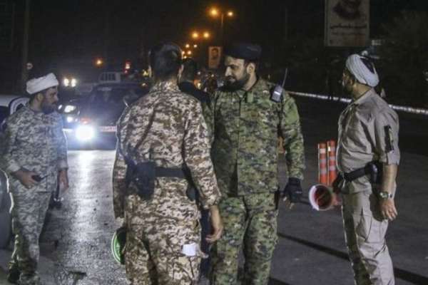 اختصاصی: شامگاه یکشنبه چند ایست بازرسی در تهران، از جمله زیر پلها هدف حمله قرار گرفتند