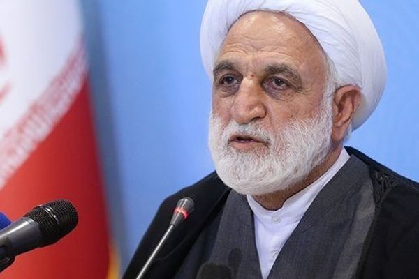 رئيس القضاء الإيراني يأمر موظفيه بمساعدة الأجهزة الأمنية في تطبيق الحجاب الإجباري