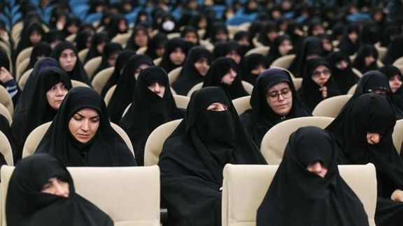 مقام حوزه علمیه: طلبههای زن زباندان برای مدیریت روابط ملی به کشورهای دیگر اعزام میشوند