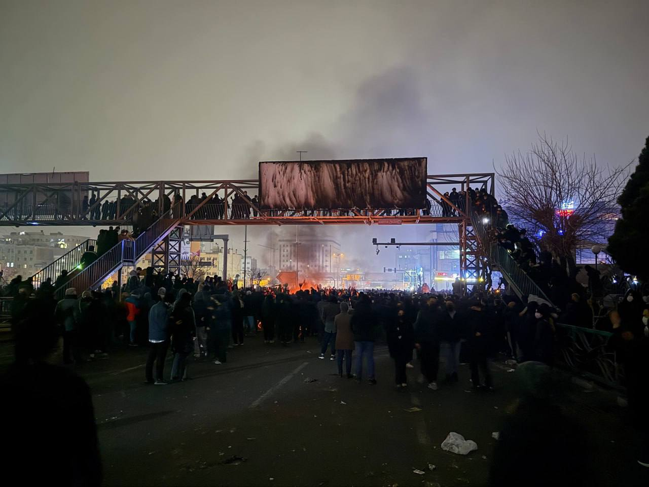 یک شبکه خبری چین: برخی چینی‌های مقیم ایران روند خروج خود را تسریع کرده‌اند