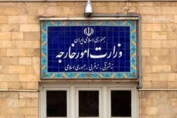 وزارت خارجه جمهوری اسلامی: ارتش آمریکا با حمله به «کشتیهای تجاری» آتشبس را نقض کرده است