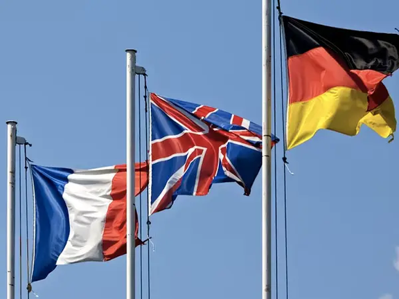 تروئیکای اروپایی: تهران ۴ برابر اورانیوم لازم را برای ساخت سلاح هستهای در دست دارد