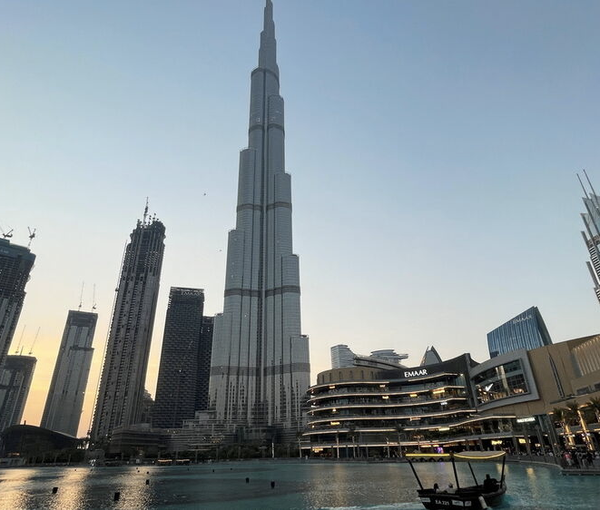 عضو بغرفة التجارة الإيرانية- الروسية: المستثمرون الروس يفضلون الإمارات على إيران