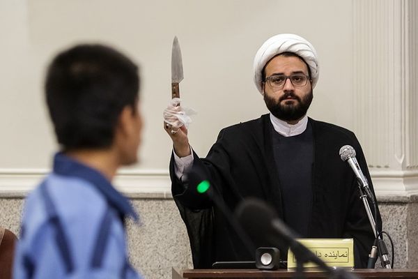 محاكمة المتهم بالاعتداء على 3 رجال دين في مشهد شمال شرقي إيران