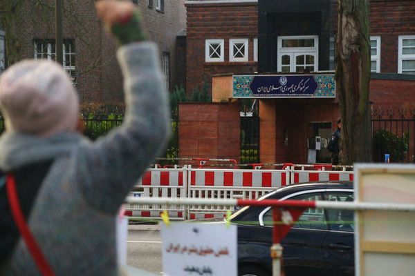 هجوم بزجاجات مشتعلة على القنصلية الإيرانية في هامبورغ