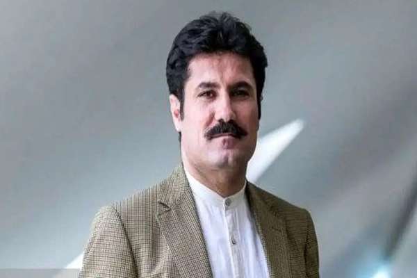 أعلى منصب خلال 45 عامًا.. الرئيس الإيراني يعيّن سُنيًّا مساعدًا له "في شؤون تنمية القرى"