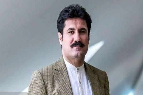 أعلى منصب خلال 45 عامًا.. الرئيس الإيراني يعيّن سُنيًّا مساعدًا له "في شؤون تنمية القرى"